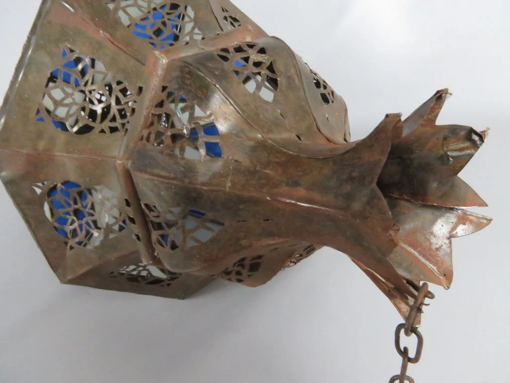 Metalen hanglamp met blauw-wit glas
