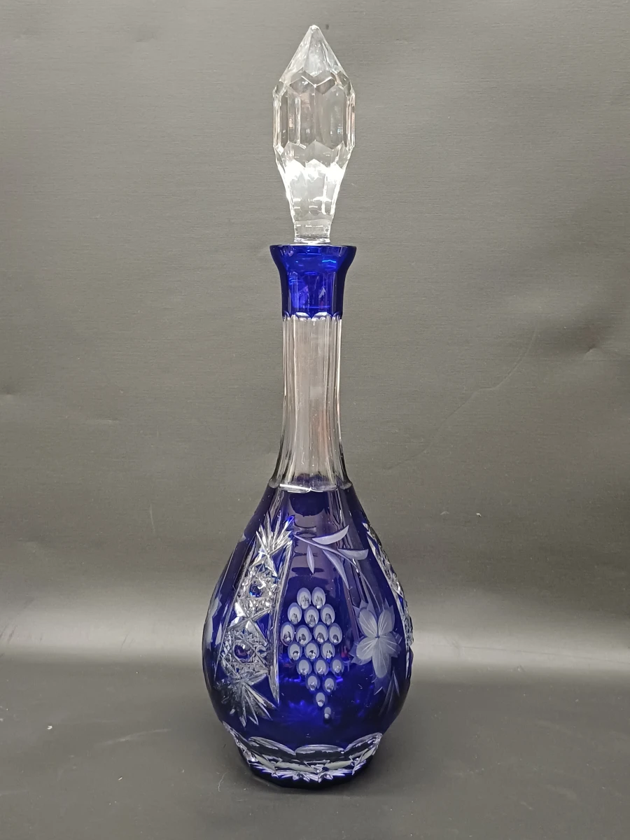 Set kobalt blauwe kristal glazen
