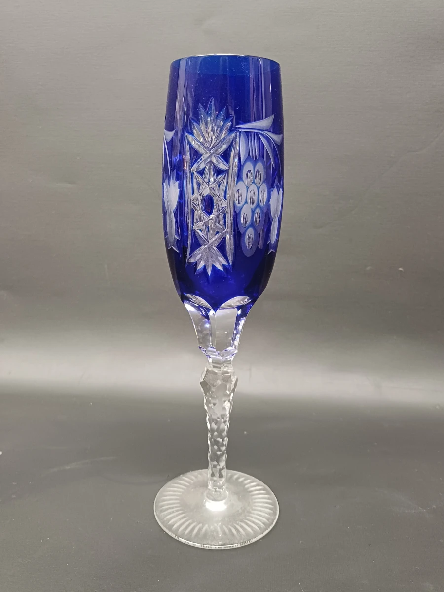 Set kobalt blauwe kristal glazen