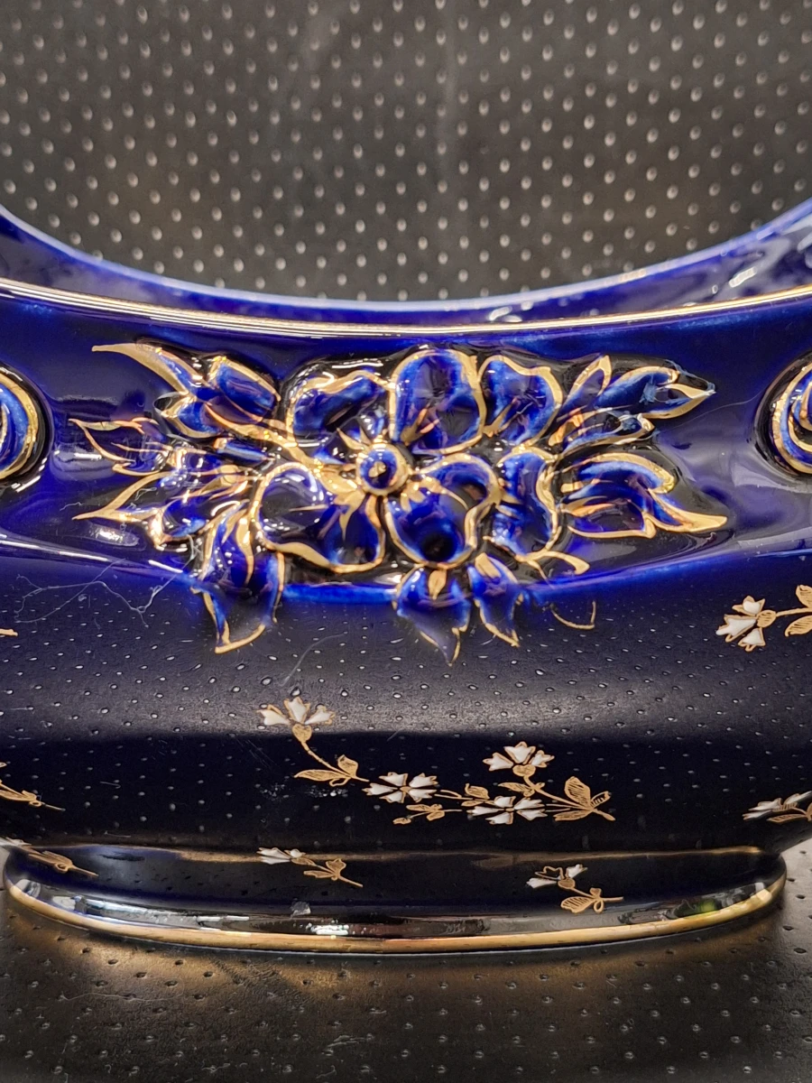 Franse Art Nouveau majolica jardinière - fruitschaal - Kobaltblauw met vergulde florale decoratie
