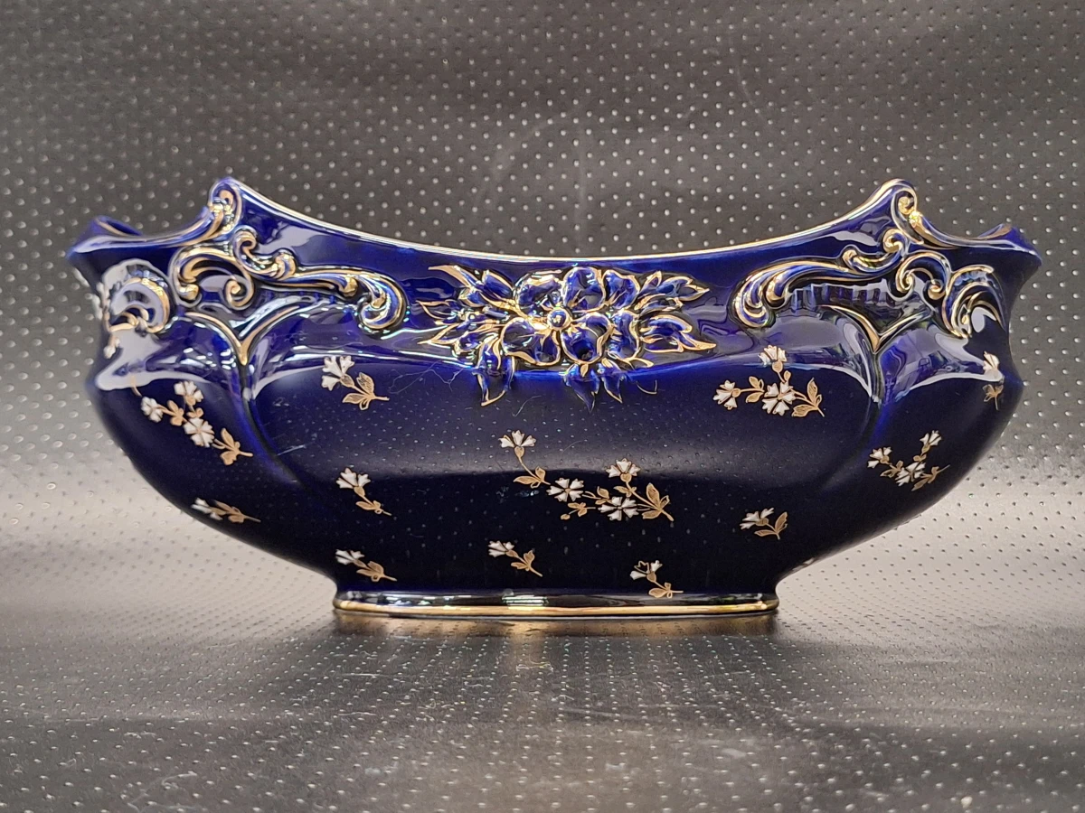 Franse Art Nouveau majolica jardinière - fruitschaal - Kobaltblauw met vergulde florale decoratie