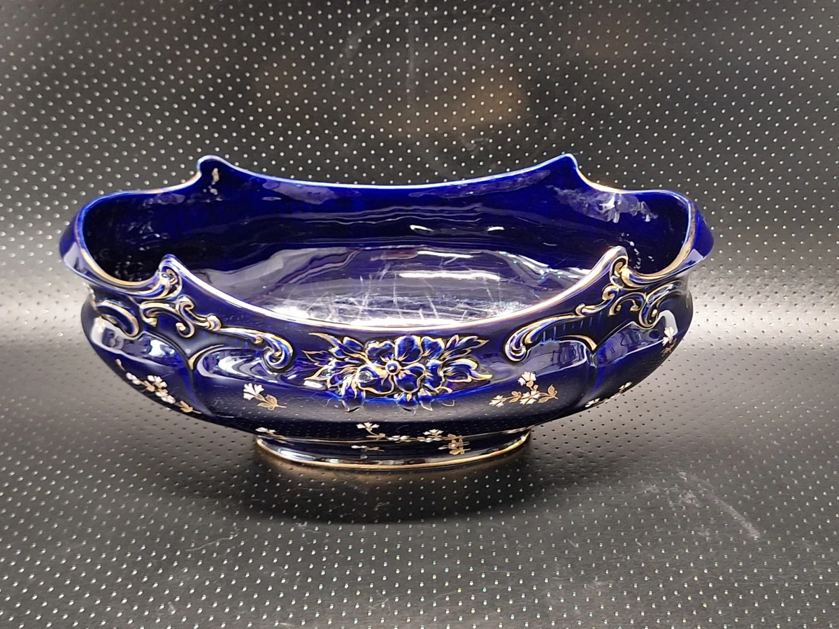 Franse Art Nouveau majolica jardinière - fruitschaal - Kobaltblauw met vergulde florale decoratie