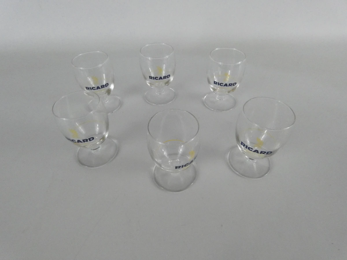 Gevarieerd lot Ricard-verzamelobjecten