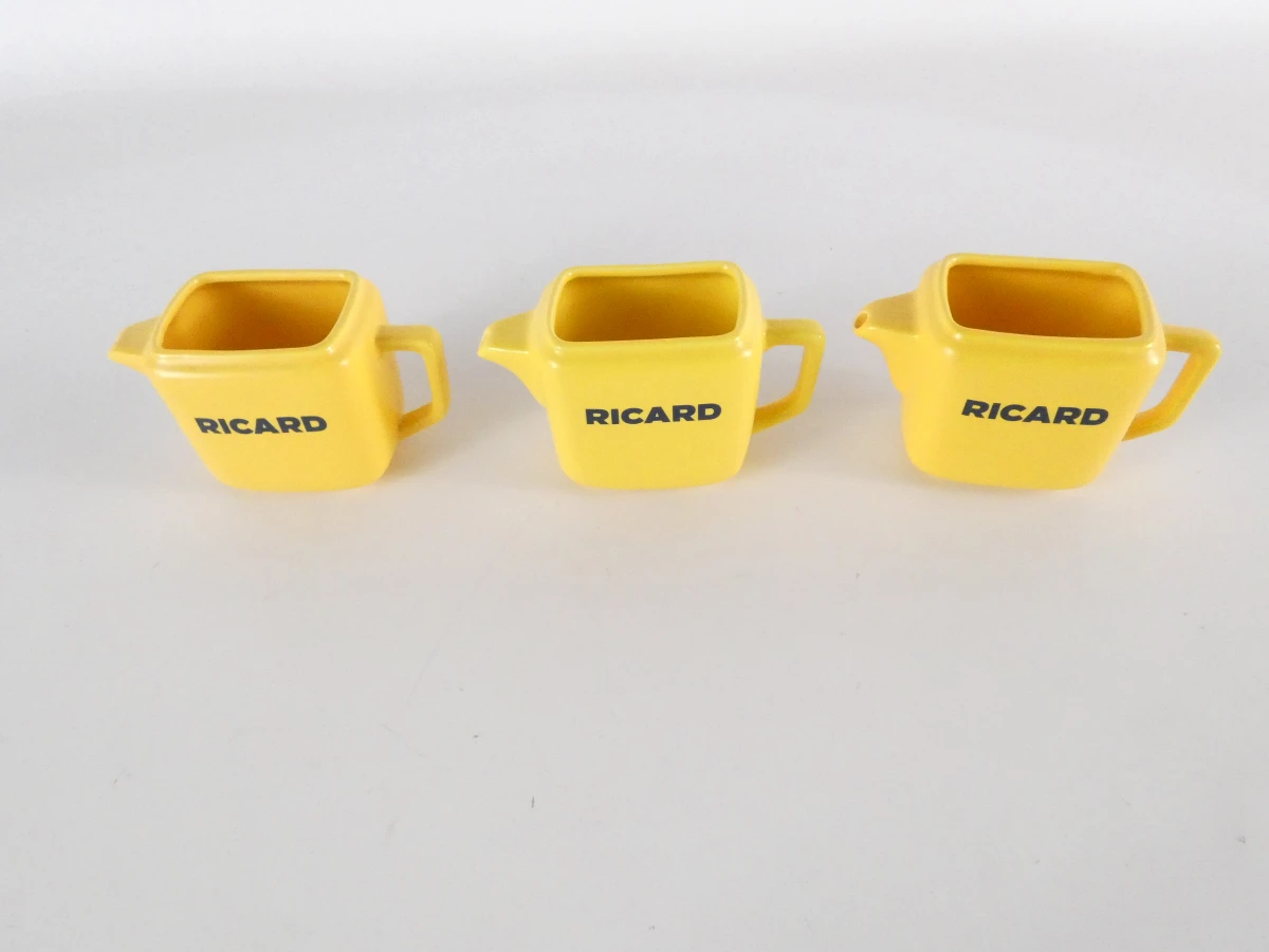 Gevarieerd lot Ricard-verzamelobjecten