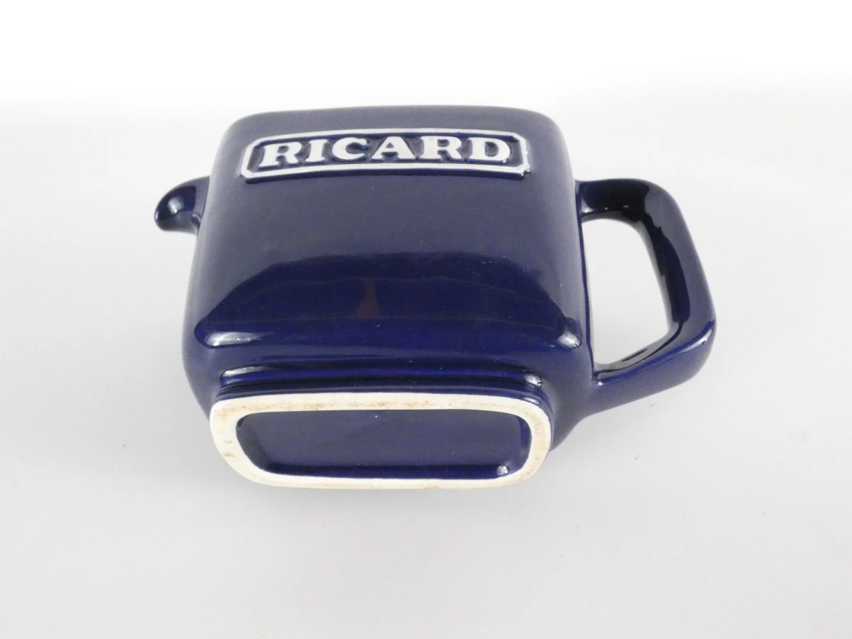 Gevarieerd lot Ricard-verzamelobjecten