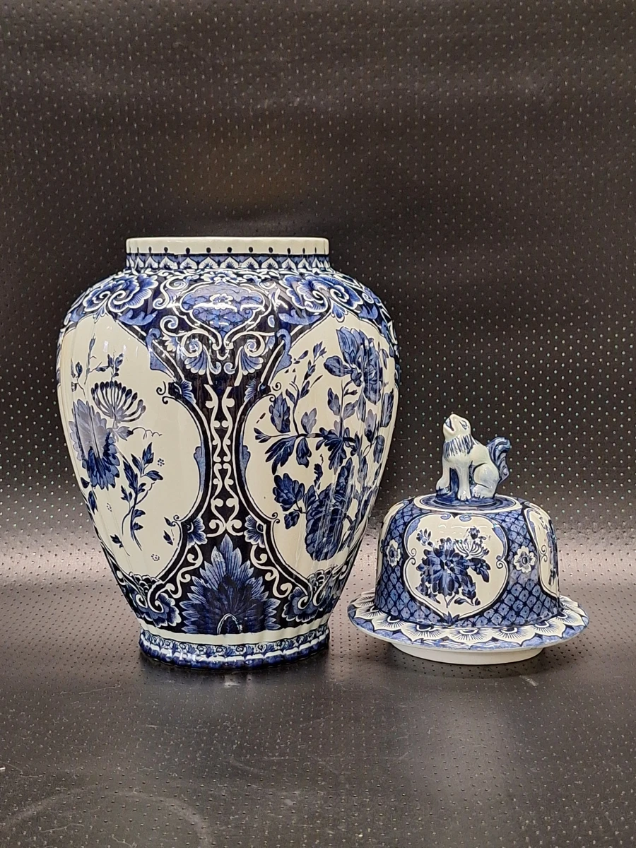 Vintage Royal Sphinx Delfts dekselvaas met Foo Dog - Petrus Regout Maastricht (1960–1969)