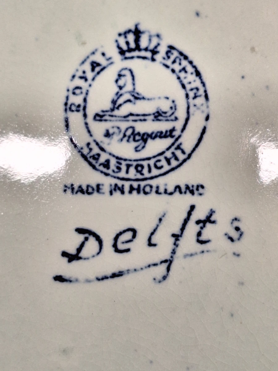 Vintage Royal Sphinx Delfts dekselvaas met Foo Dog - Petrus Regout Maastricht (1960–1969)
