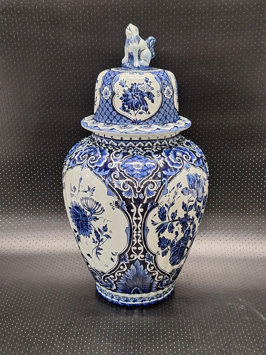 Vintage Royal Sphinx Delfts dekselvaas met Foo Dog - Petrus Regout Maastricht (1960–1969)