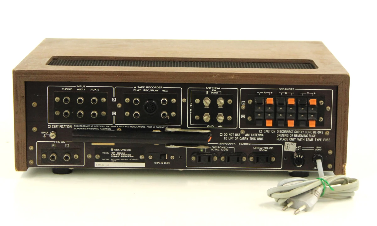 Kenwood KR-6200 Stereo Receiver jaren 70