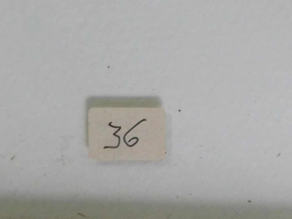 3 potloodtekeningen, gesigneerd
