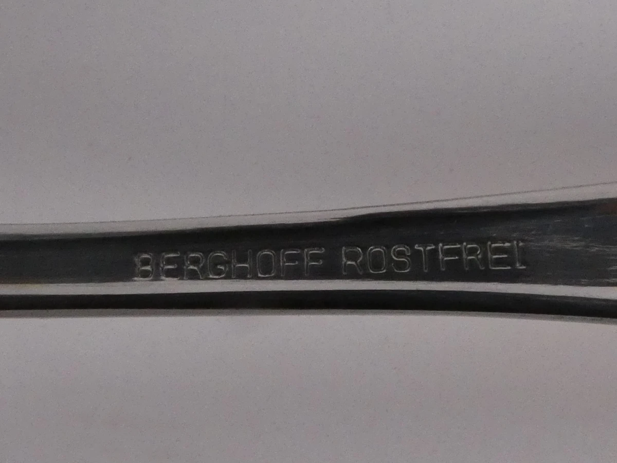 BergHOFF bestekset in koffer met gouden decoratie