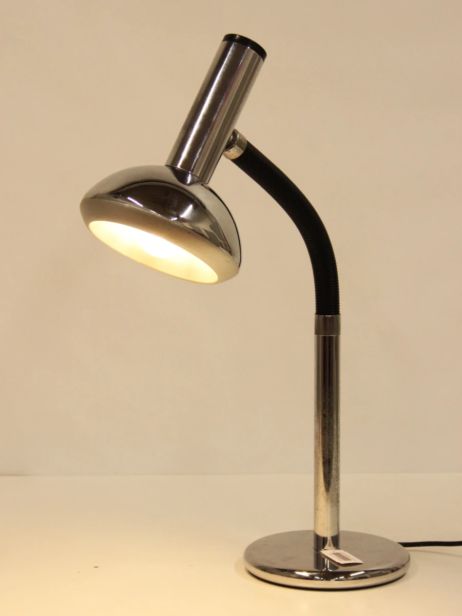Verstelbare metalen Space - Age bureaulamp met chromen afwerking