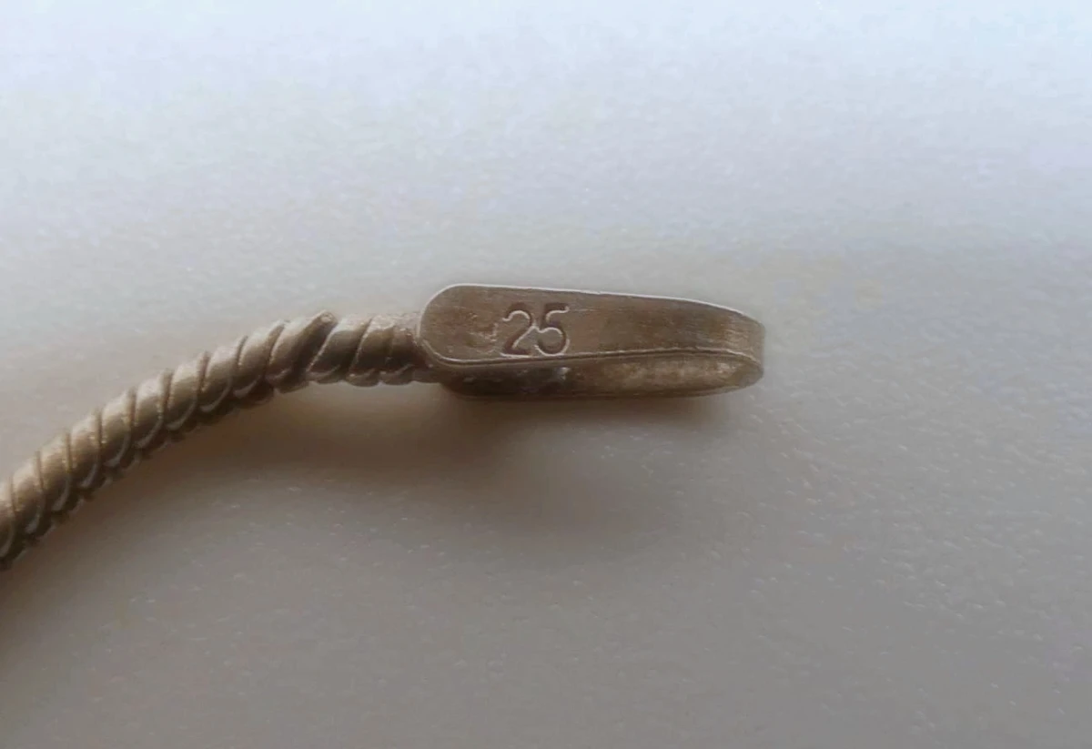 Zilveren ketting met ronde hanger