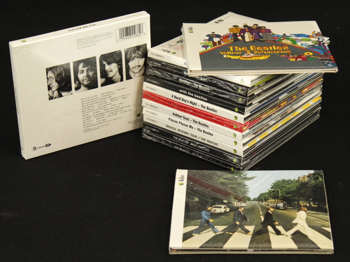 14 ongeopende Beatles CD-albums (2009 Remasters)