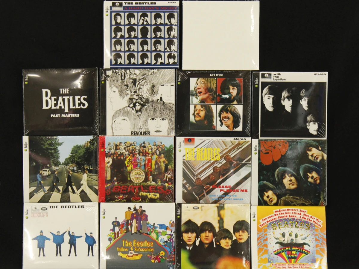 14 ongeopende Beatles CD-albums (2009 Remasters)