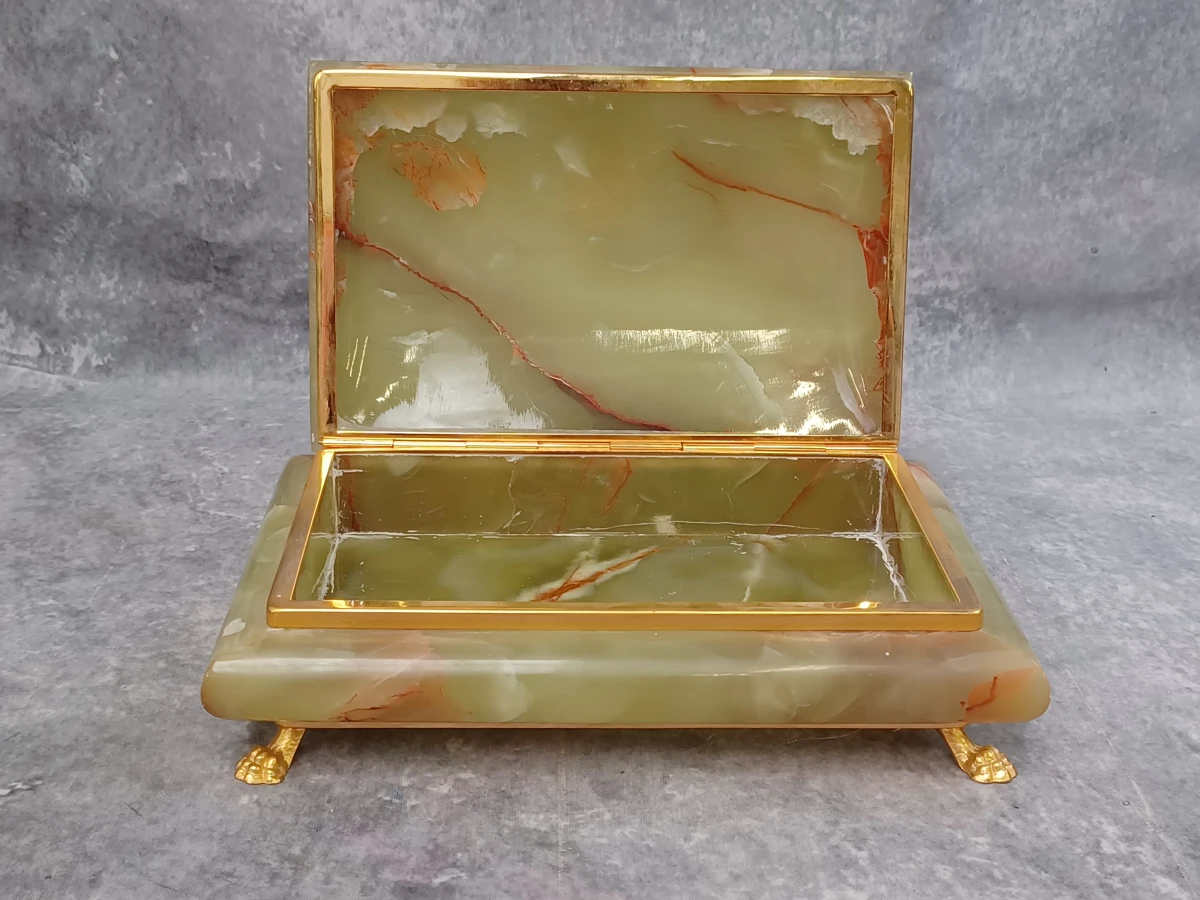 Vintage 4-delige bureau- of rokersset in groen onyx met vergulde accenten - Made in Italy