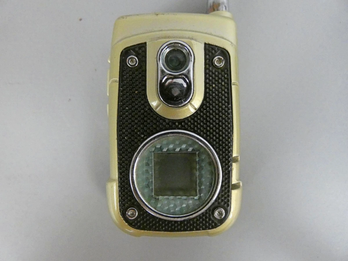 2 Aanstekers in telefoonvorm
