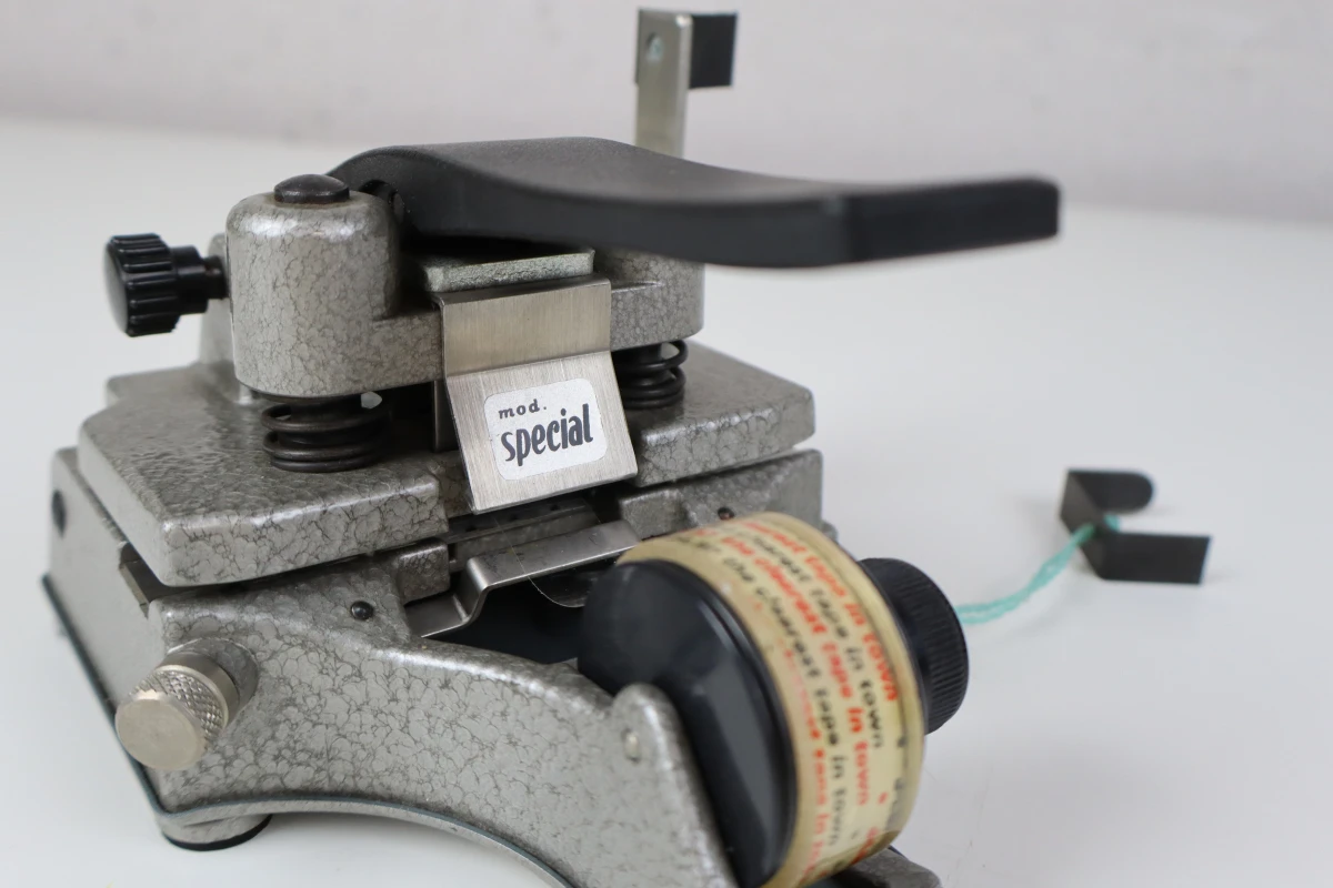 Leo Catozzo Special Filmsplicer Montagetang – Vintage Filmapparatuur