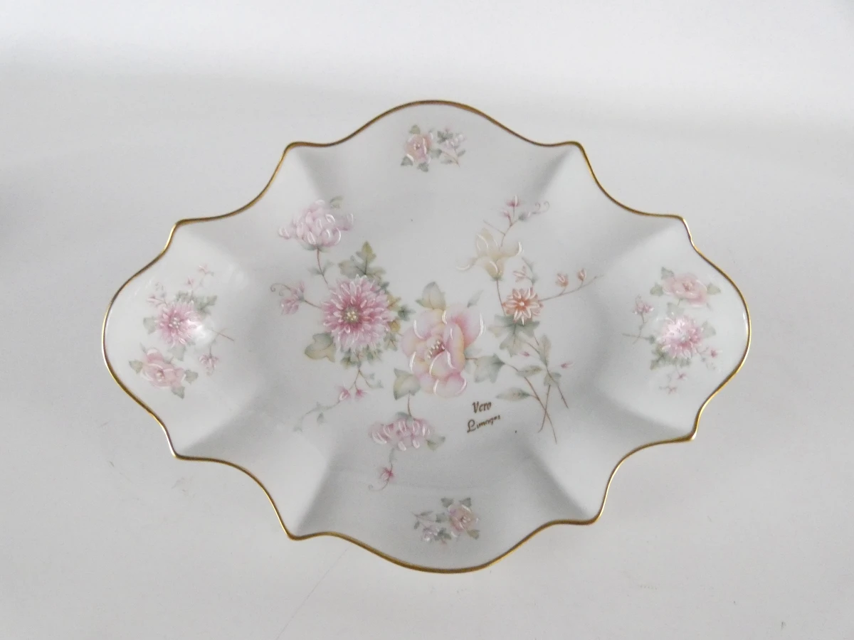Set van 3 Limoges porseleinen decoratieve borden en eend