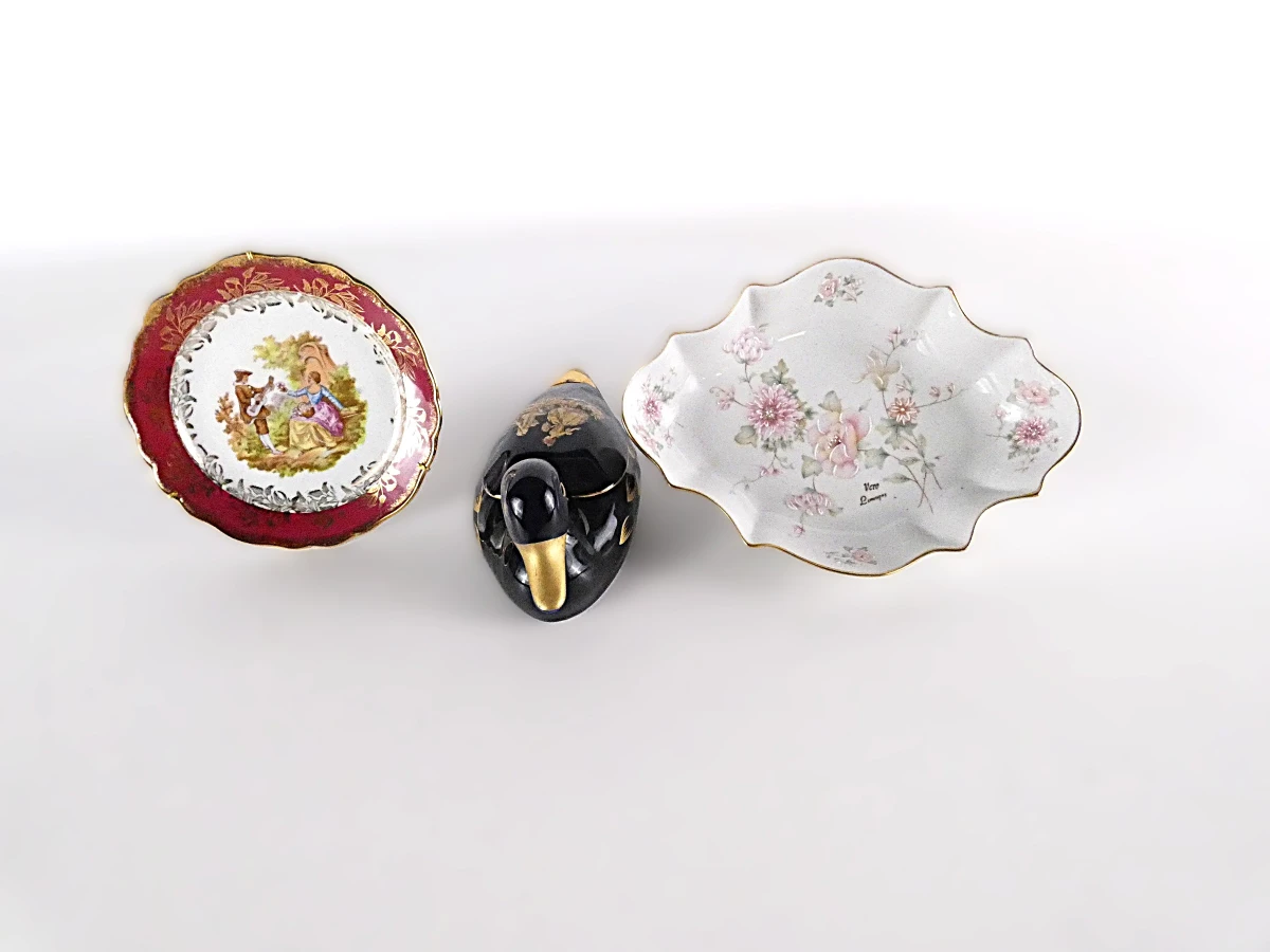 Set van 3 Limoges porseleinen decoratieve borden en eend