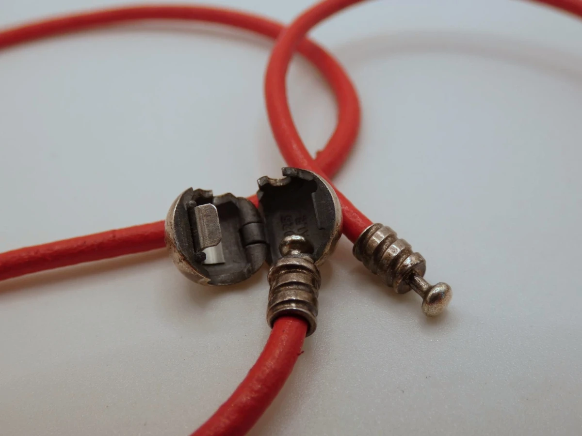 Pandora rood lederen ketting