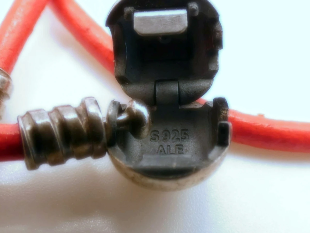 Pandora rood lederen ketting