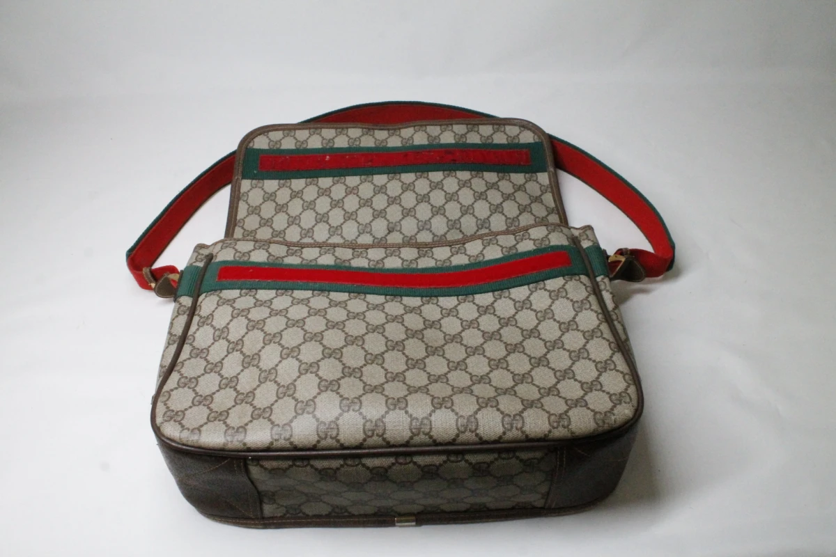Vintage Gucci Supreme Messenger Bag