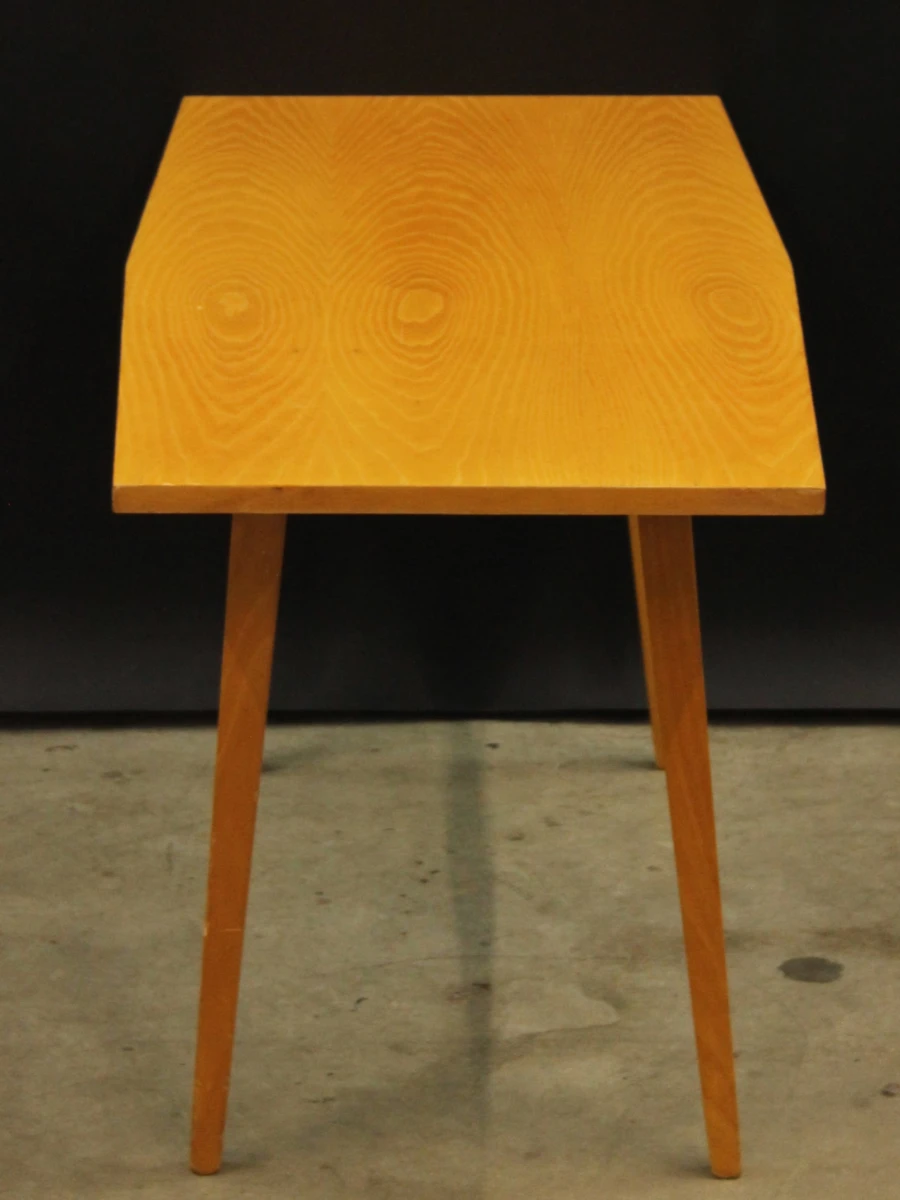 Houten vintage salontafel met taps toelopende poten - jaren 50/60 stijl