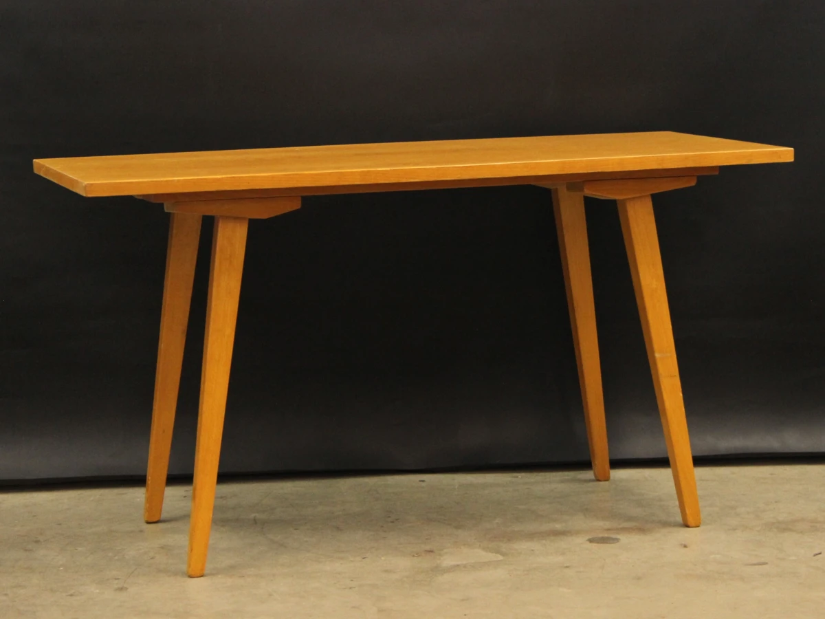 Houten vintage salontafel met taps toelopende poten - jaren 50/60 stijl