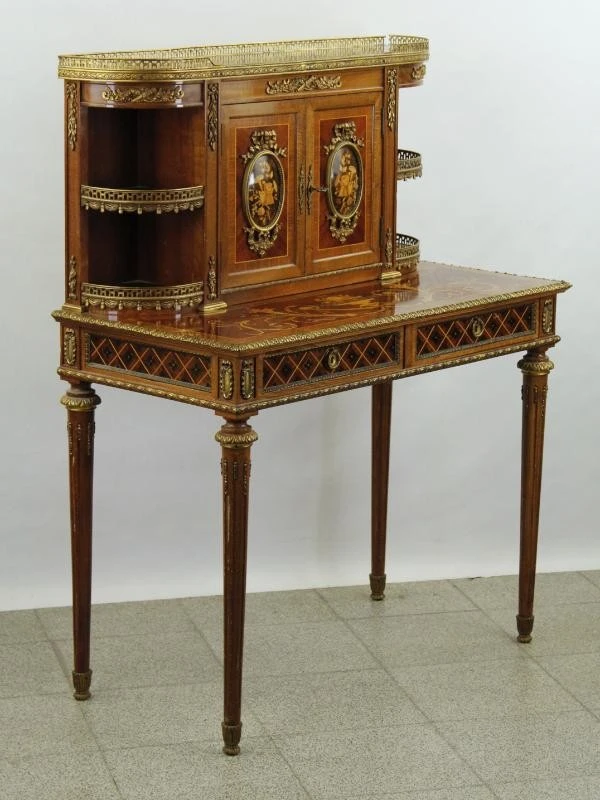 Franse Louis XVI stijl bonheur-du-jour / schrijfbureau met marqueterie en vergulde bronzen details
