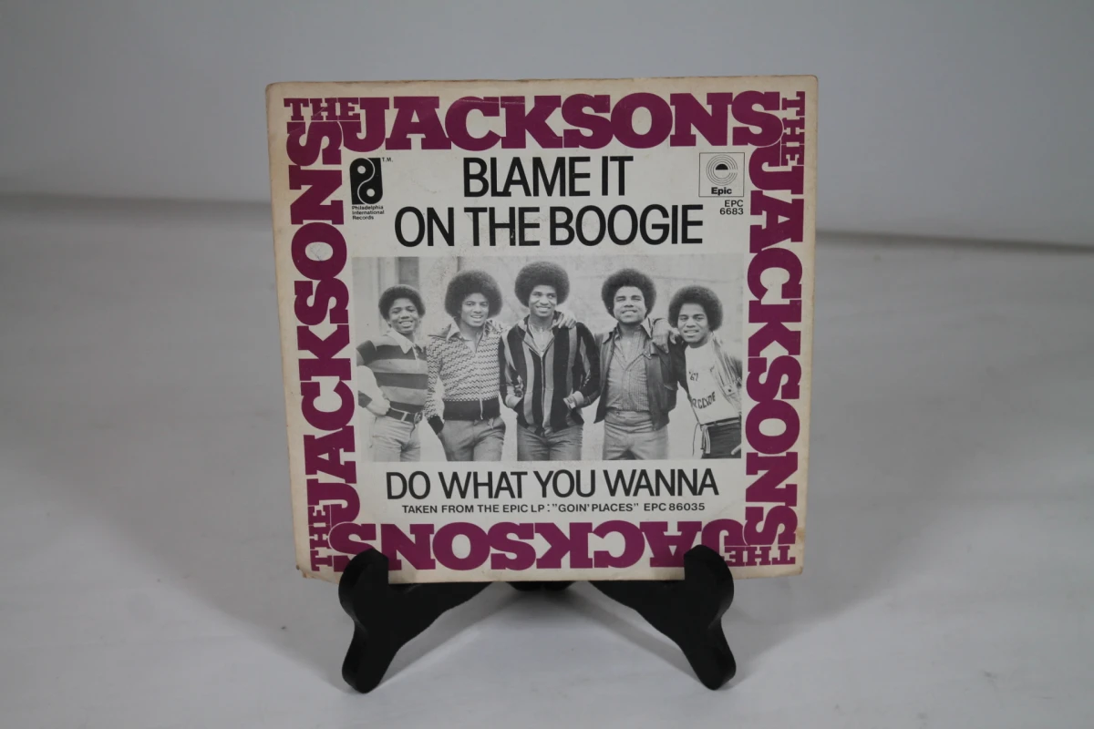 Single: The Jacksons - Blame It On The Boogie