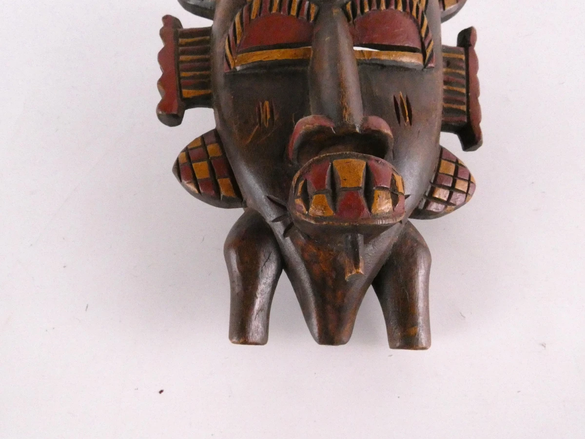4 Etnische houten maskers