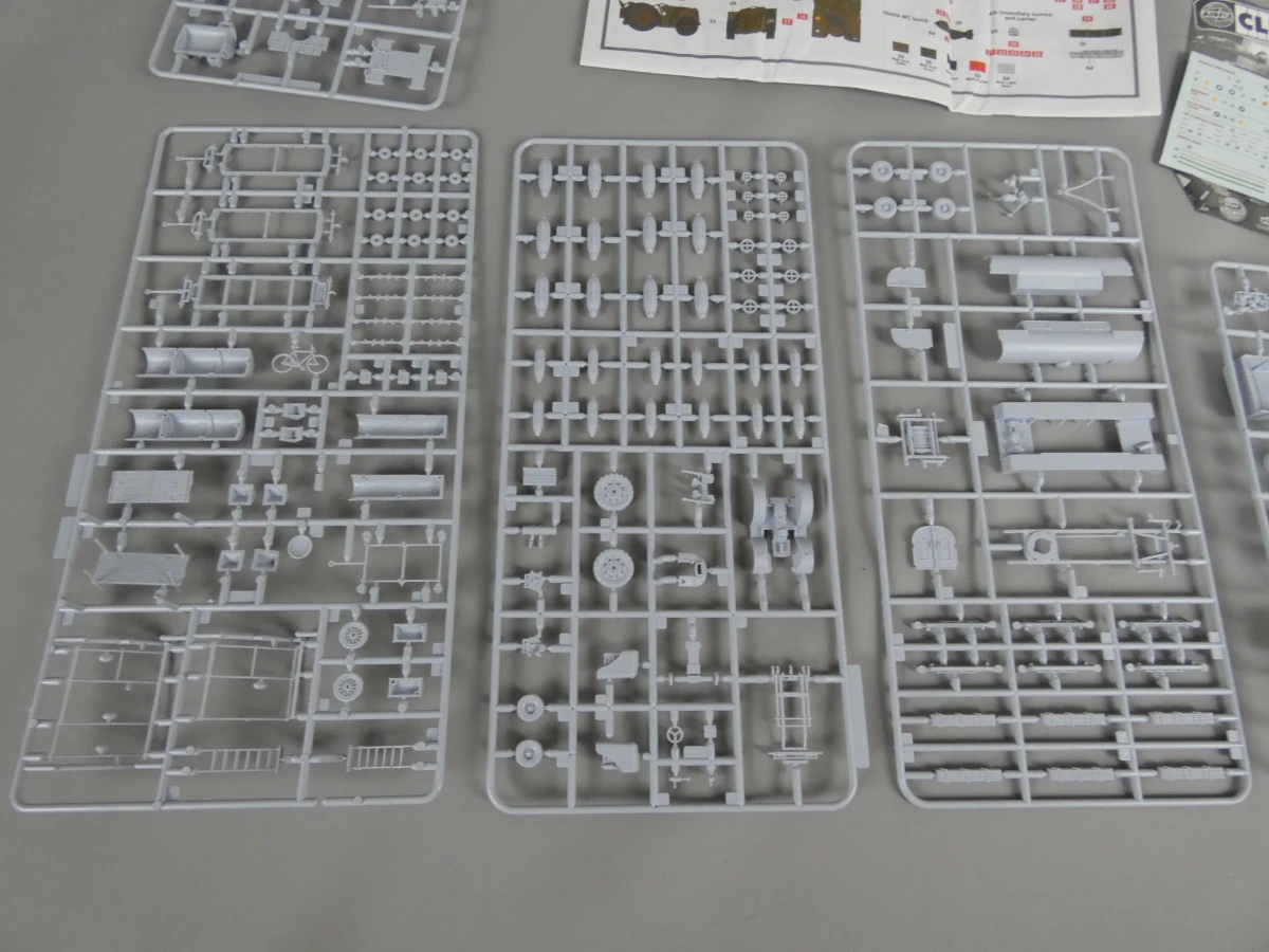 Airfix Bomber Re-supply Vehicles Modelbouwset