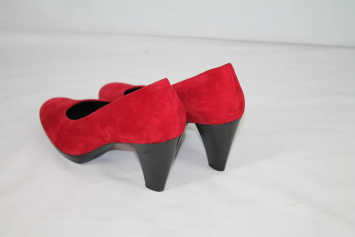 Rode suède pumps - Paul Green