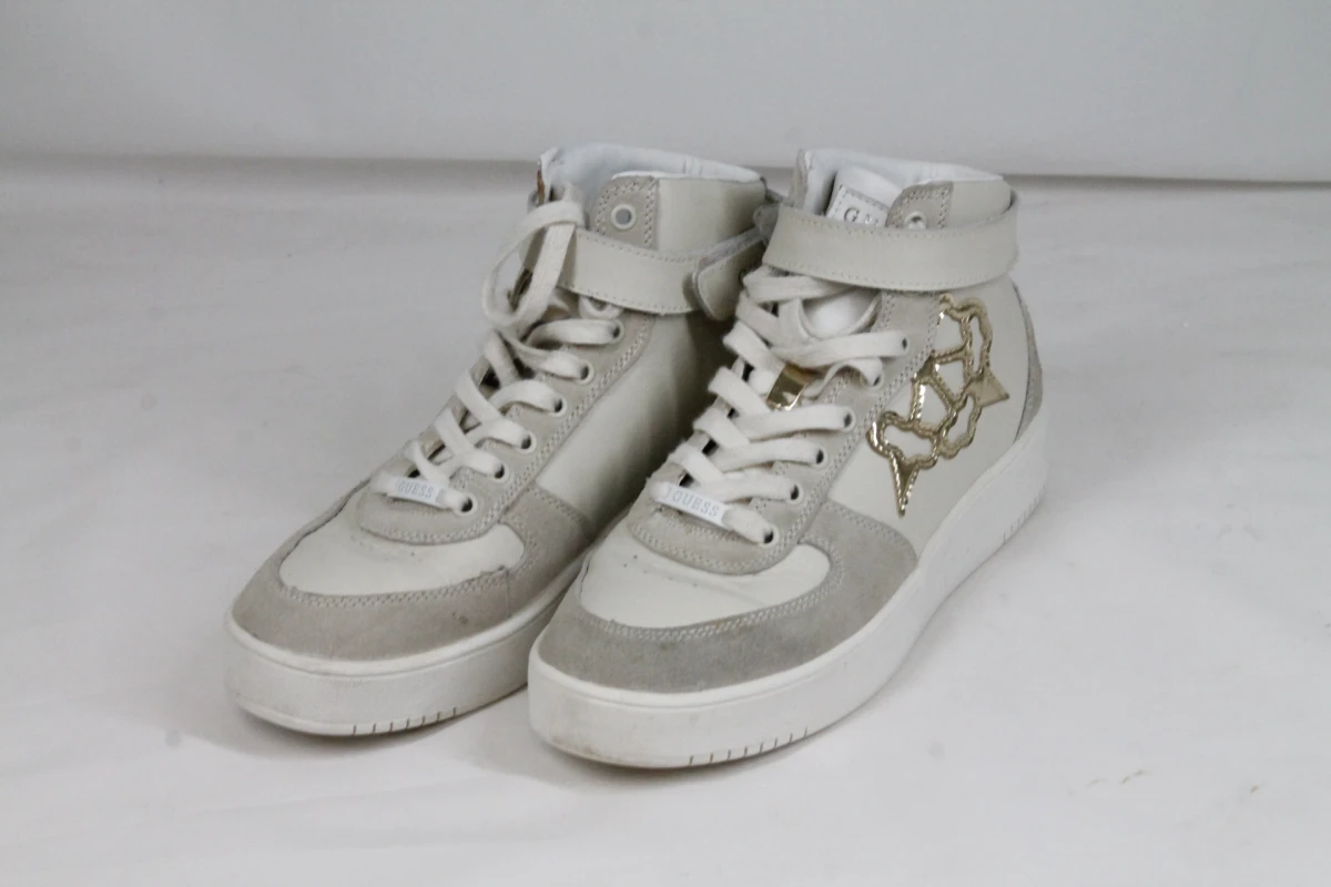 Guess Vyves hoge damessneakers - Maat 38