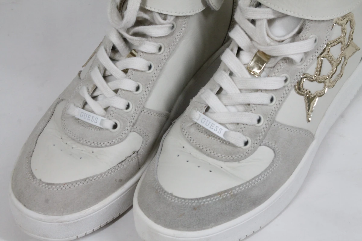 Guess Vyves hoge damessneakers - Maat 38