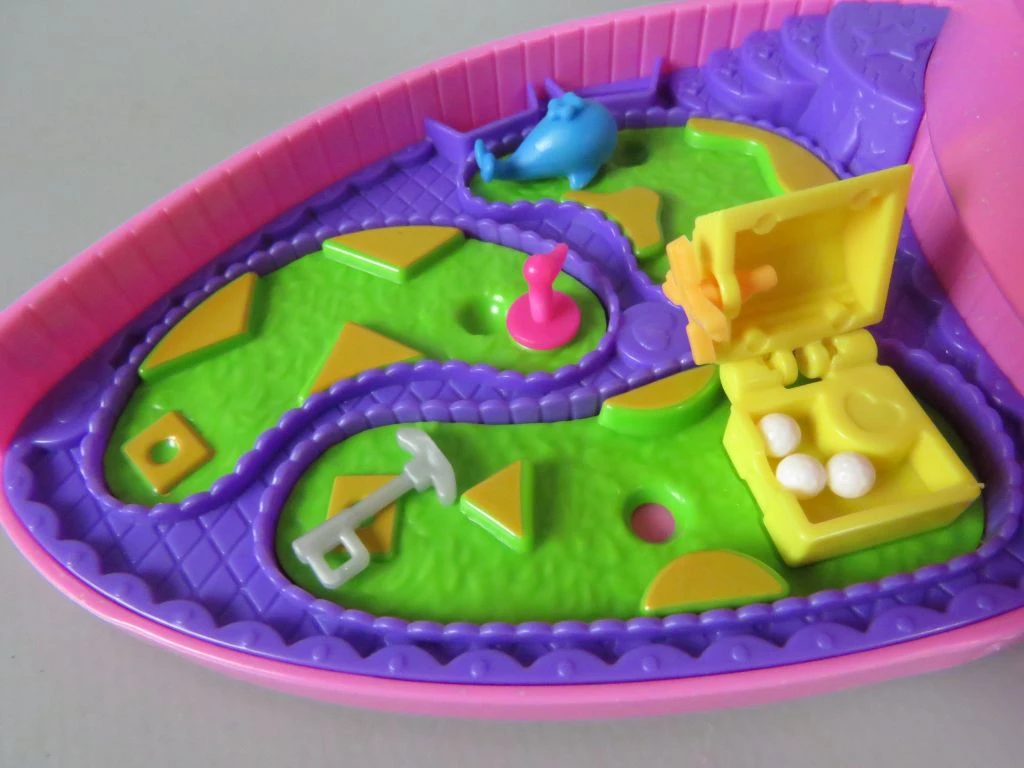 Polly Pocket speelset in hartvormige doos