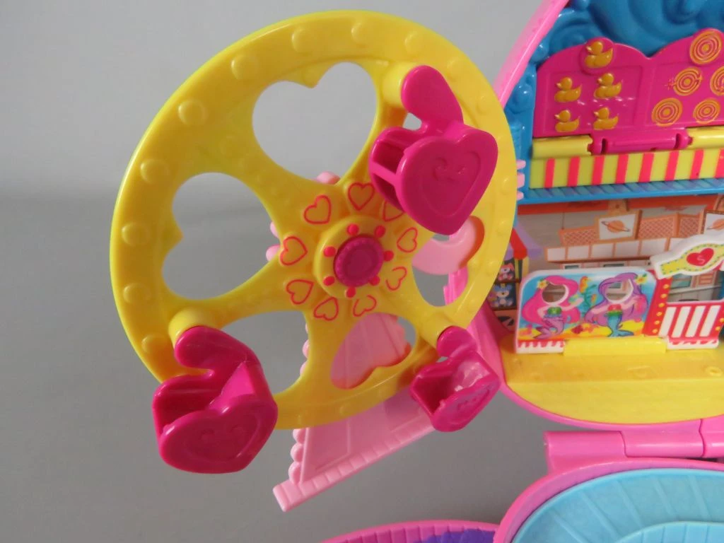 Polly Pocket speelset in hartvormige doos