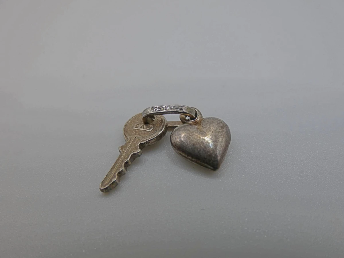 Zilveren Hanger - Sleutel & Hartje ("Del Cuore")