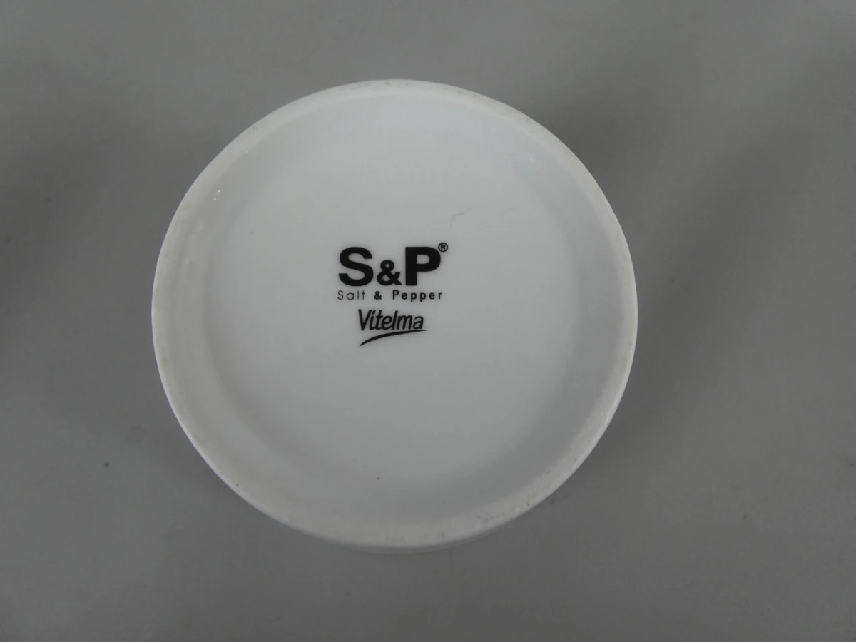Set van 6 porseleinen kommetjes van S&P (Salt & Pepper / Vitelma)
