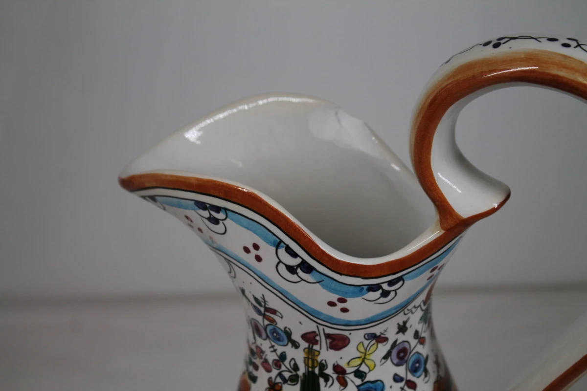 Vintage handbeschilderde karaf