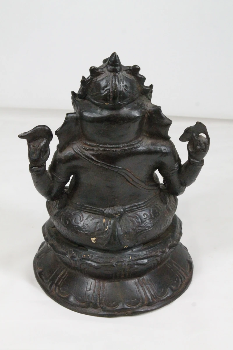Gepatineerd bronzen beeld van Ganesha