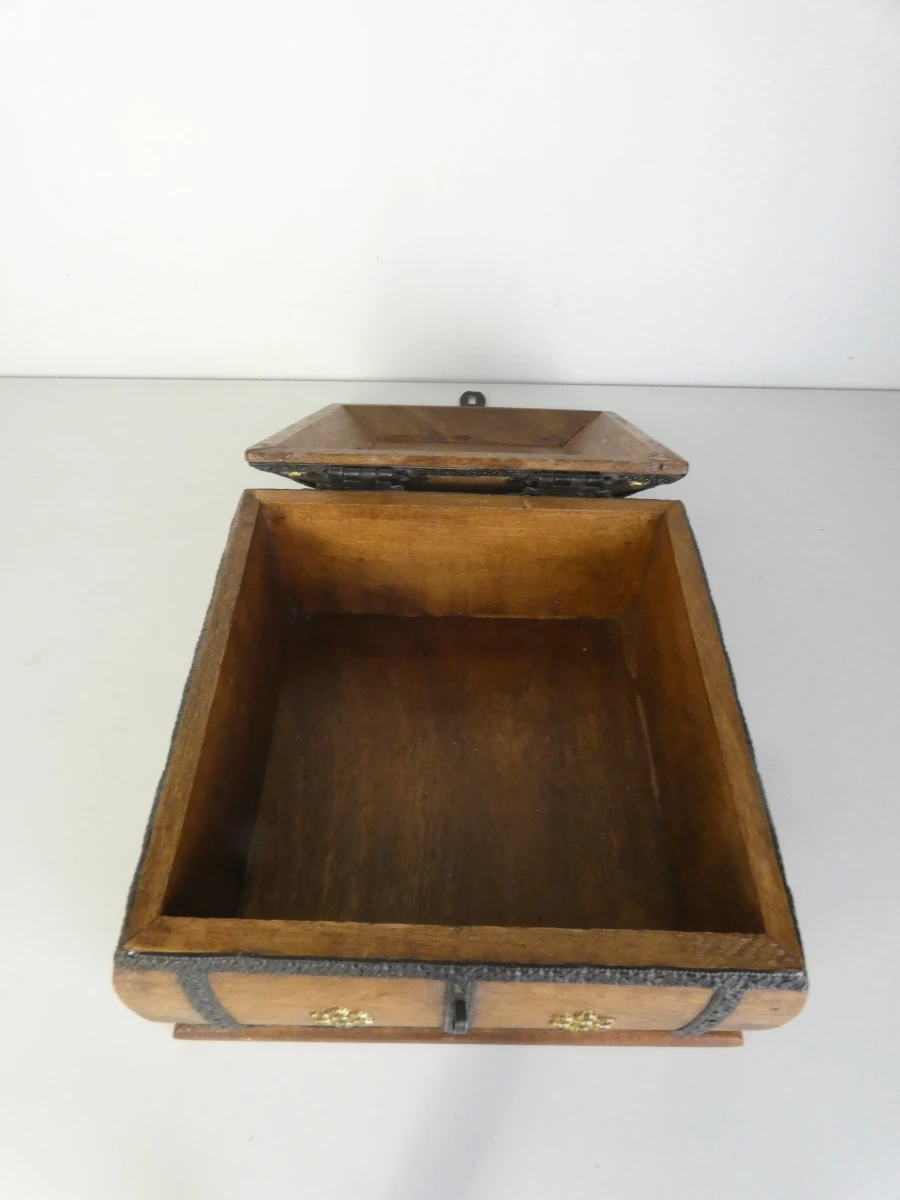 Decoratieve houten opbergkist