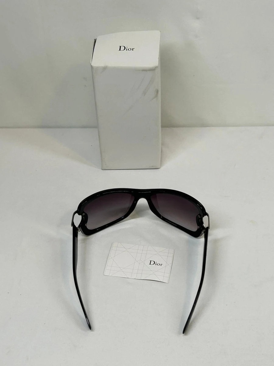 Zwarte Dior zonnebril
