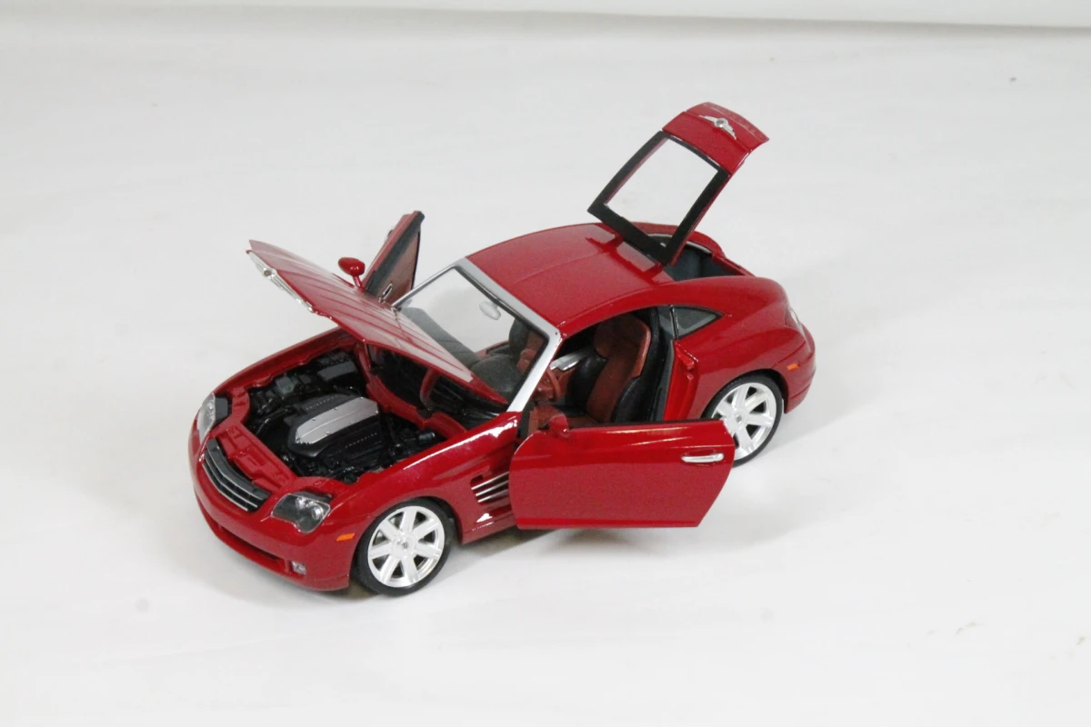 Bbrago rode Chrysler Crossfire Coupe schaalmodel