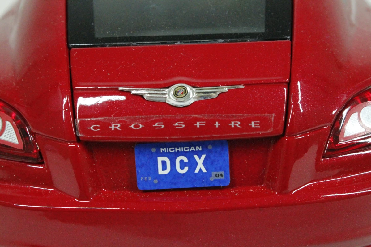 Bbrago rode Chrysler Crossfire Coupe schaalmodel