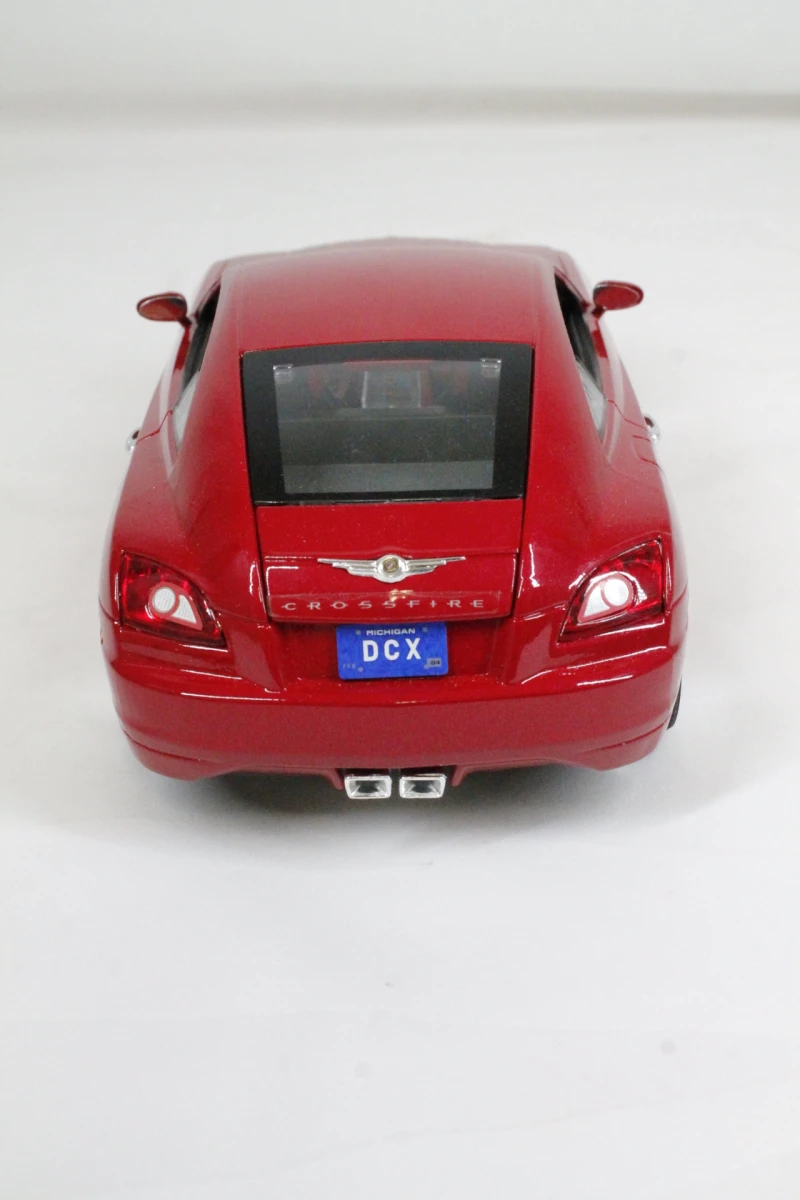 Bbrago rode Chrysler Crossfire Coupe schaalmodel