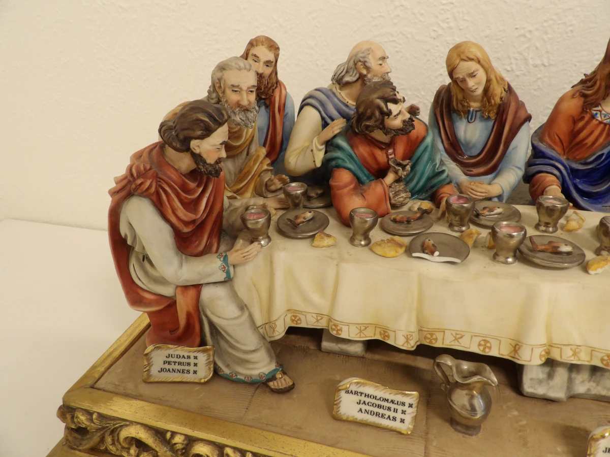 Capodimonte porseleinen sculptuur "Het Laatste Avondmaal" door Germano Cortese (2000)
