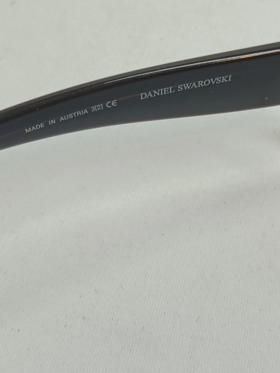Daniel Swarovski SPX S606 6051 zonnebril met etui