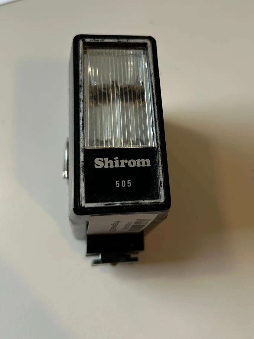 Shirom 505 flitser voor camera